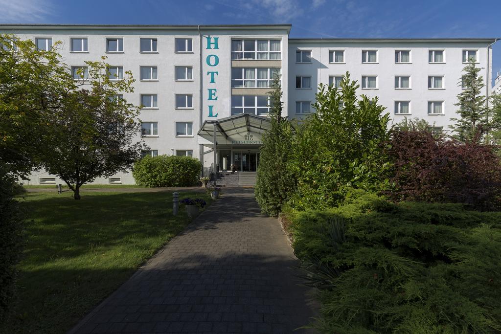 Big Reisehotel Wolfen Eksteriør bilde